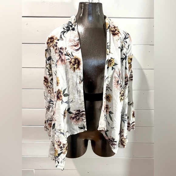 Lungo L’Arno Sweaters - 🌺 LUNGO L’ARNO - Linen Floral Jacket - Size S